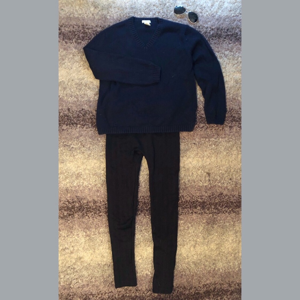 3-Piece Outfit with Sunglasses!